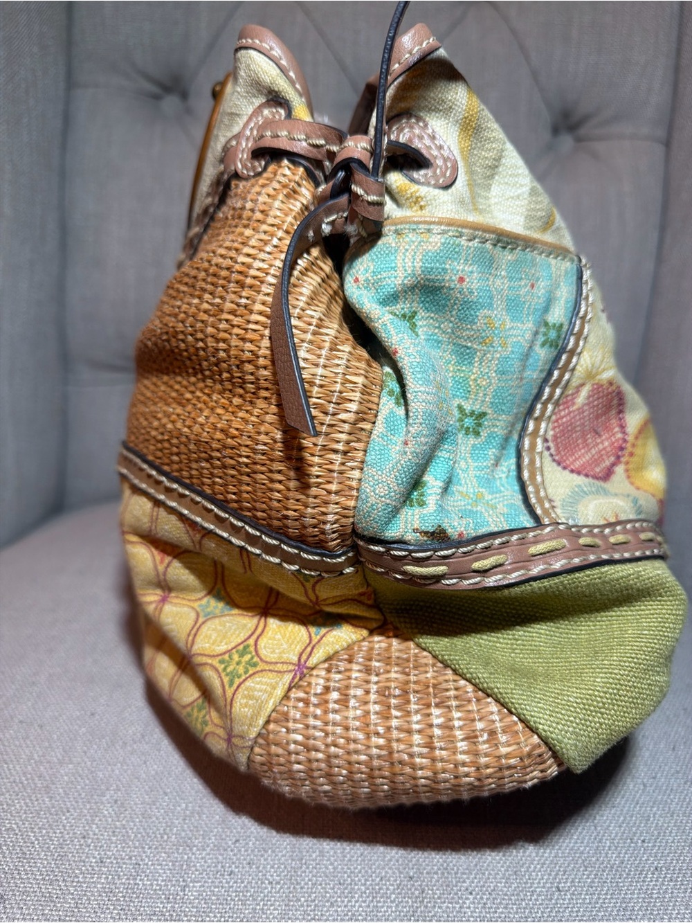 Vintage Fossil Patchwork Hobo Bag With Wooden Handle - Picture 6 of 10
